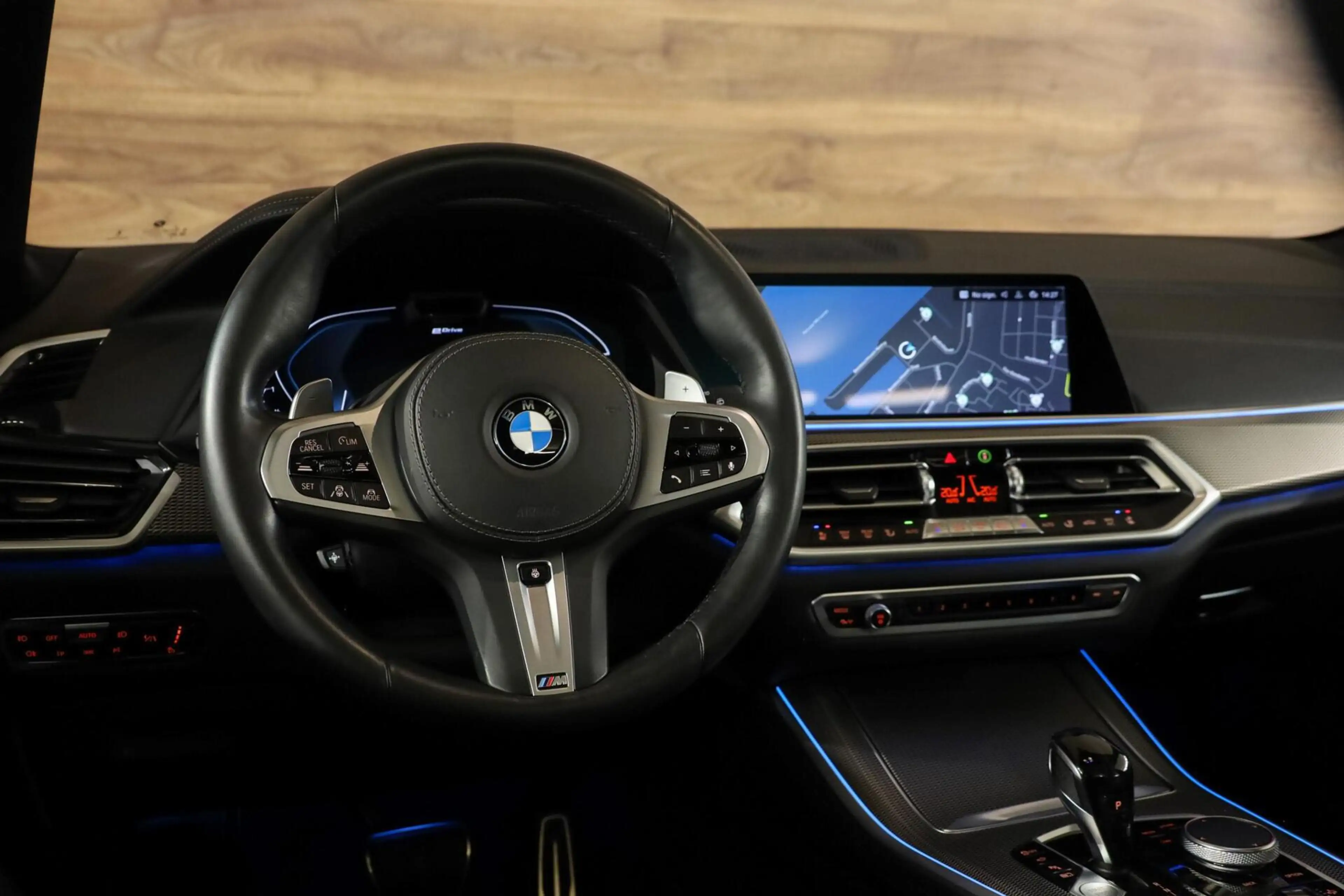 BMW X5 xDrive45e M-Sport|Pano|H&K|360|HUD|Nightvision|Tre — photo 26