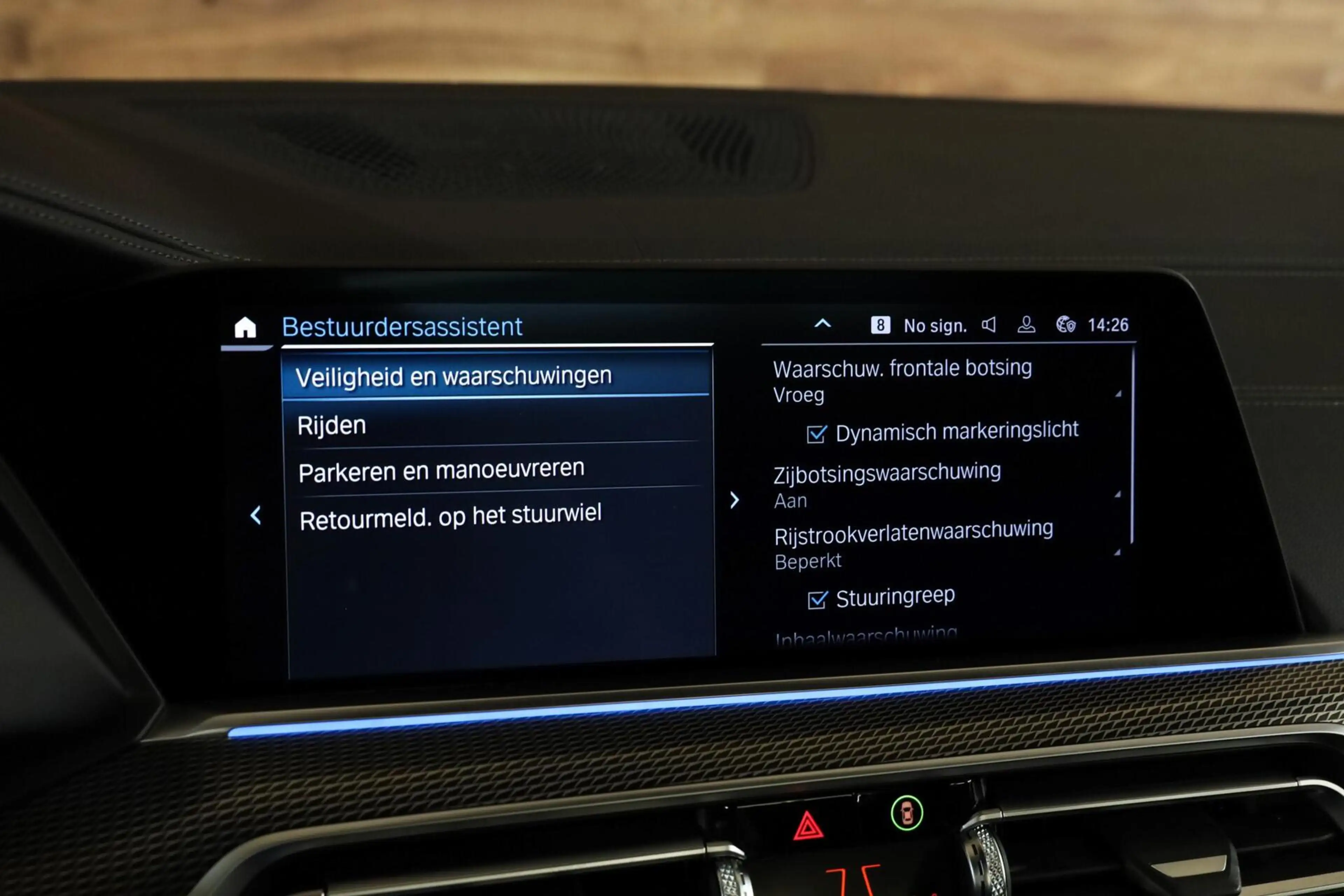 BMW X5 xDrive45e M-Sport|Pano|H&K|360|HUD|Nightvision|Tre — photo 42