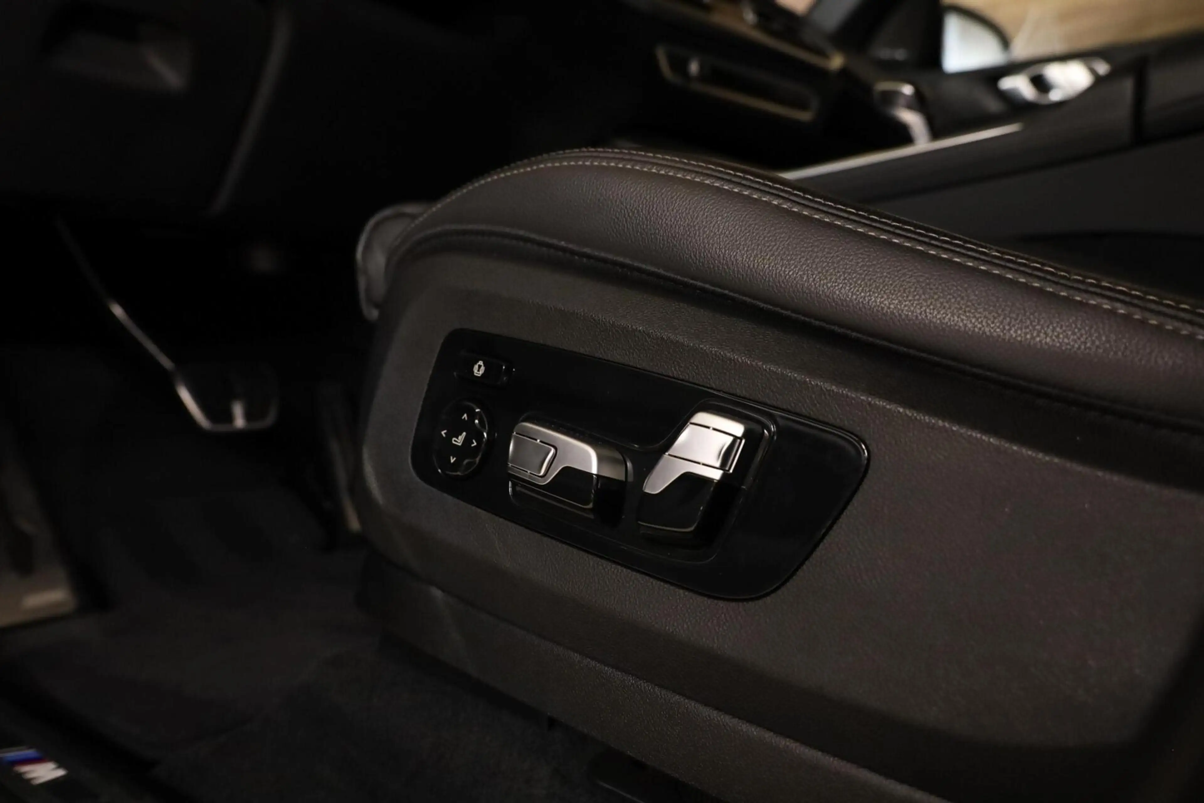 BMW X5 xDrive45e M-Sport|Pano|H&K|360|HUD|Nightvision|Tre — photo 36
