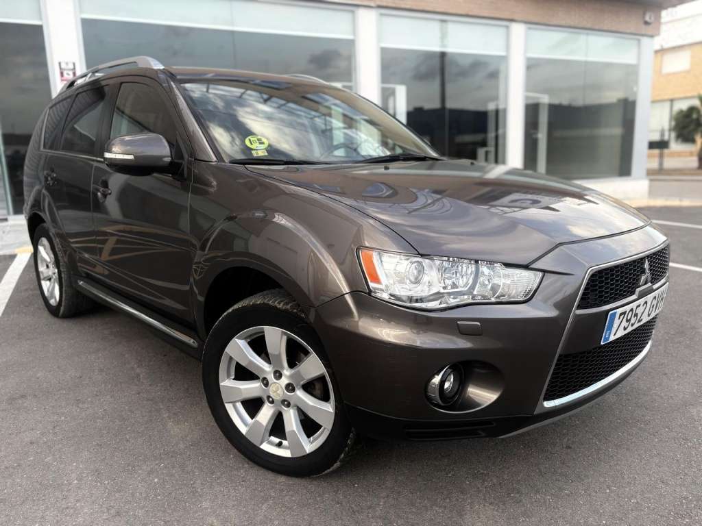 Mitsubishi Outlander 2.2DI-D Challenge - foto 1