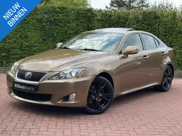 Lexus IS 250 V6 Luxury AdaptiveCruise MarkLevinson Dakraam