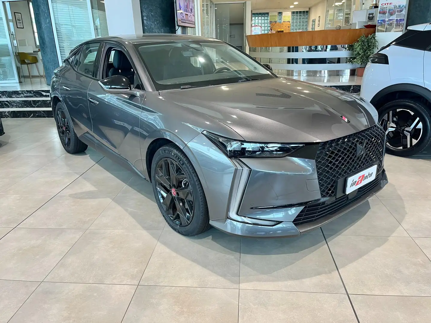 DS Automobiles DS 4 BlueHDi 130 aut. Performance Line Grigio - 1