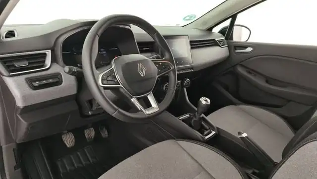 Renault Clio view 5