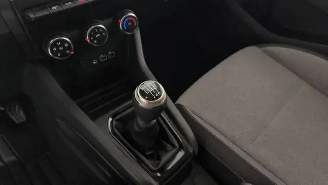 Renault Clio view 15