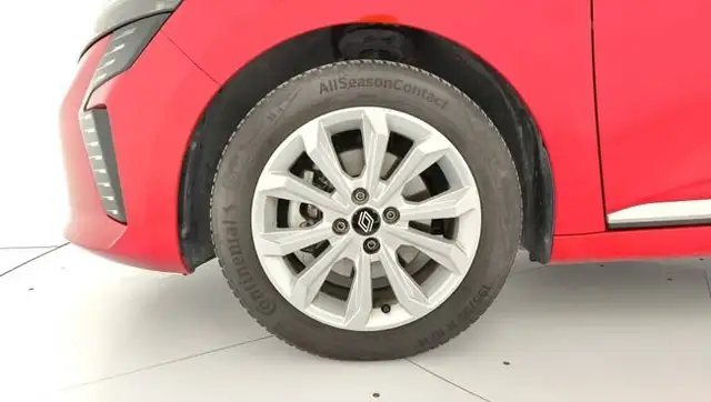 Renault Clio view 4