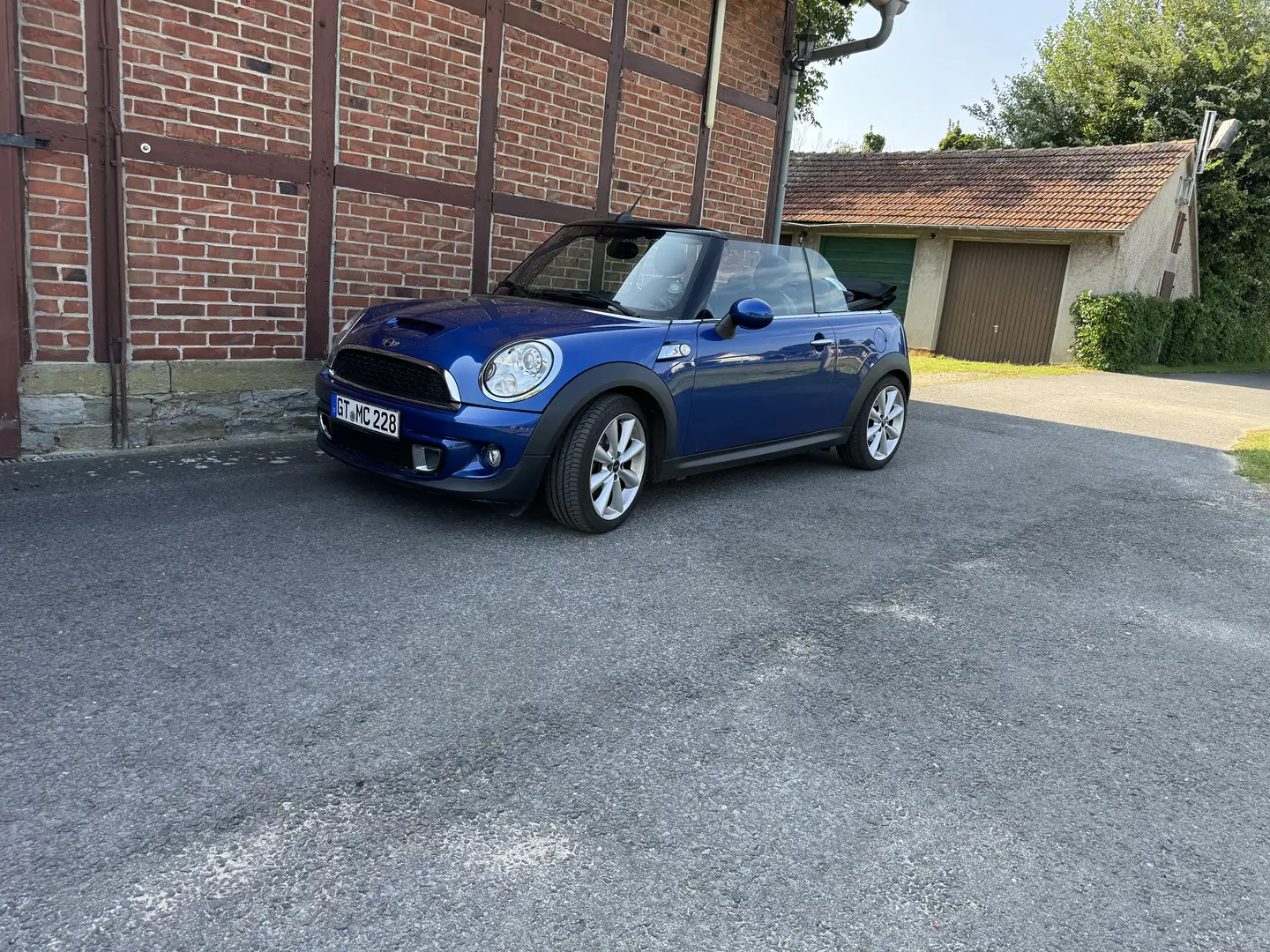MINI Cooper S Cabrio Blau - 1