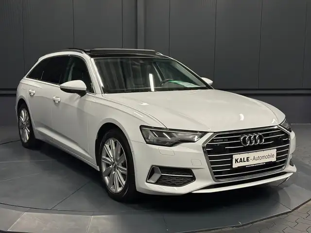 Audi A6 Avant view 8