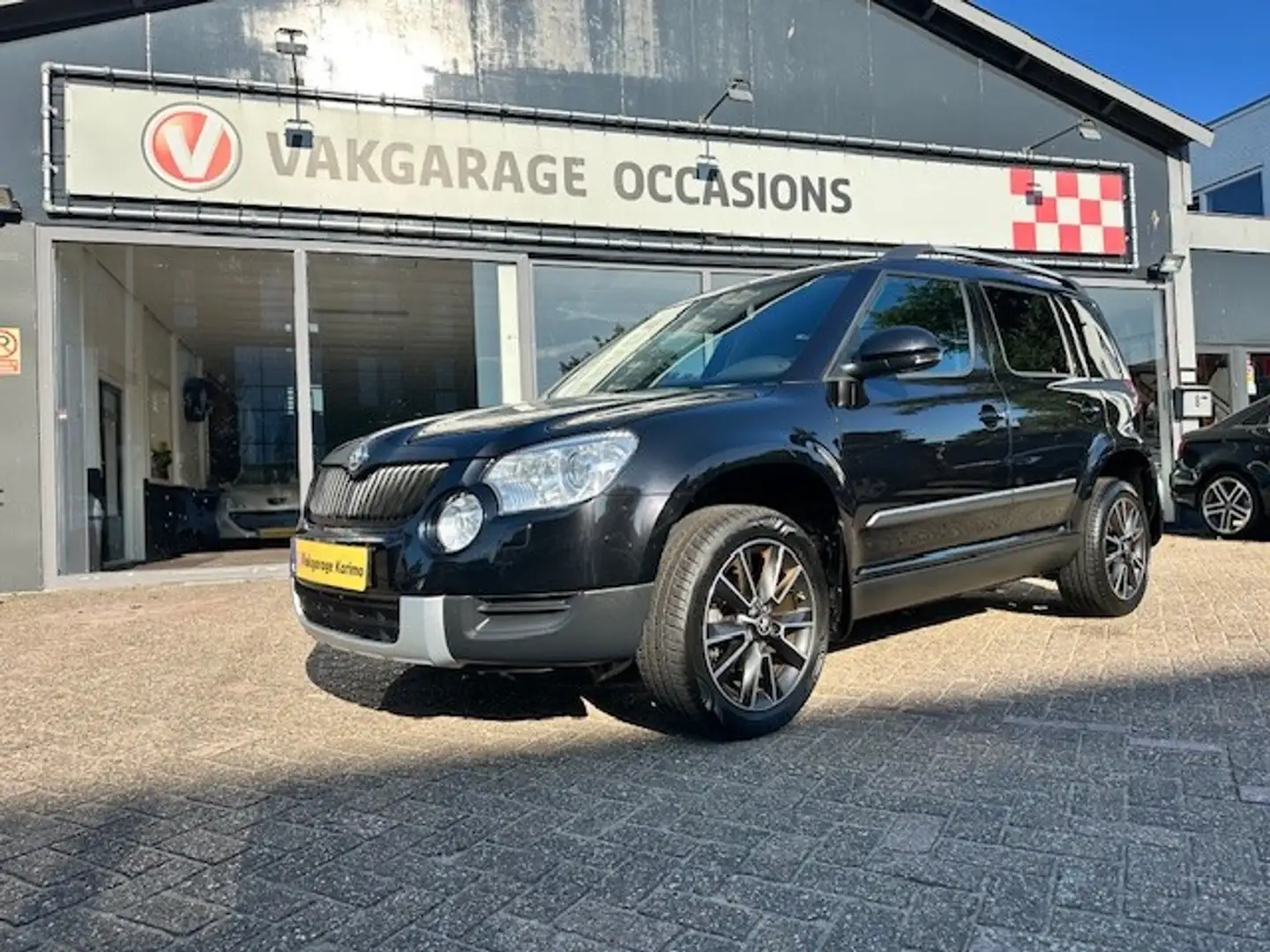 Skoda Yeti 1.2 TSI Elegance Automaat,leer,alcantara,Vol Optie Zwart - 2