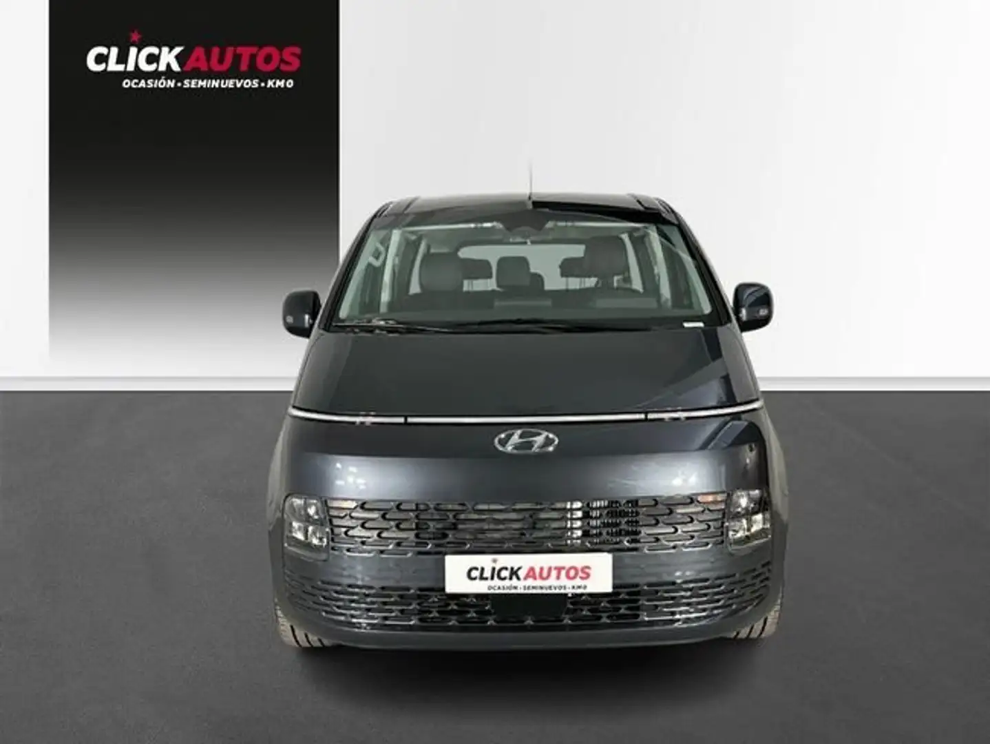 Hyundai STARIA 2.2CRDi 9S Tecno 177 Aut. Gris - 2