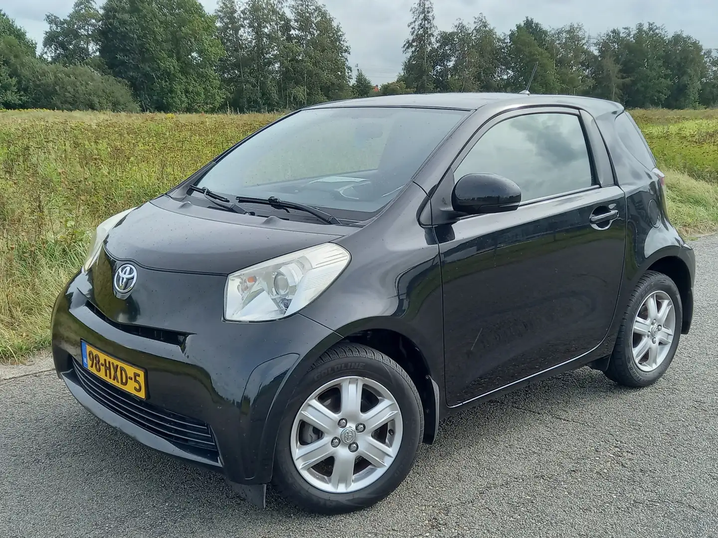Toyota iQ 1.0 VVTi Comfort Negro - 1