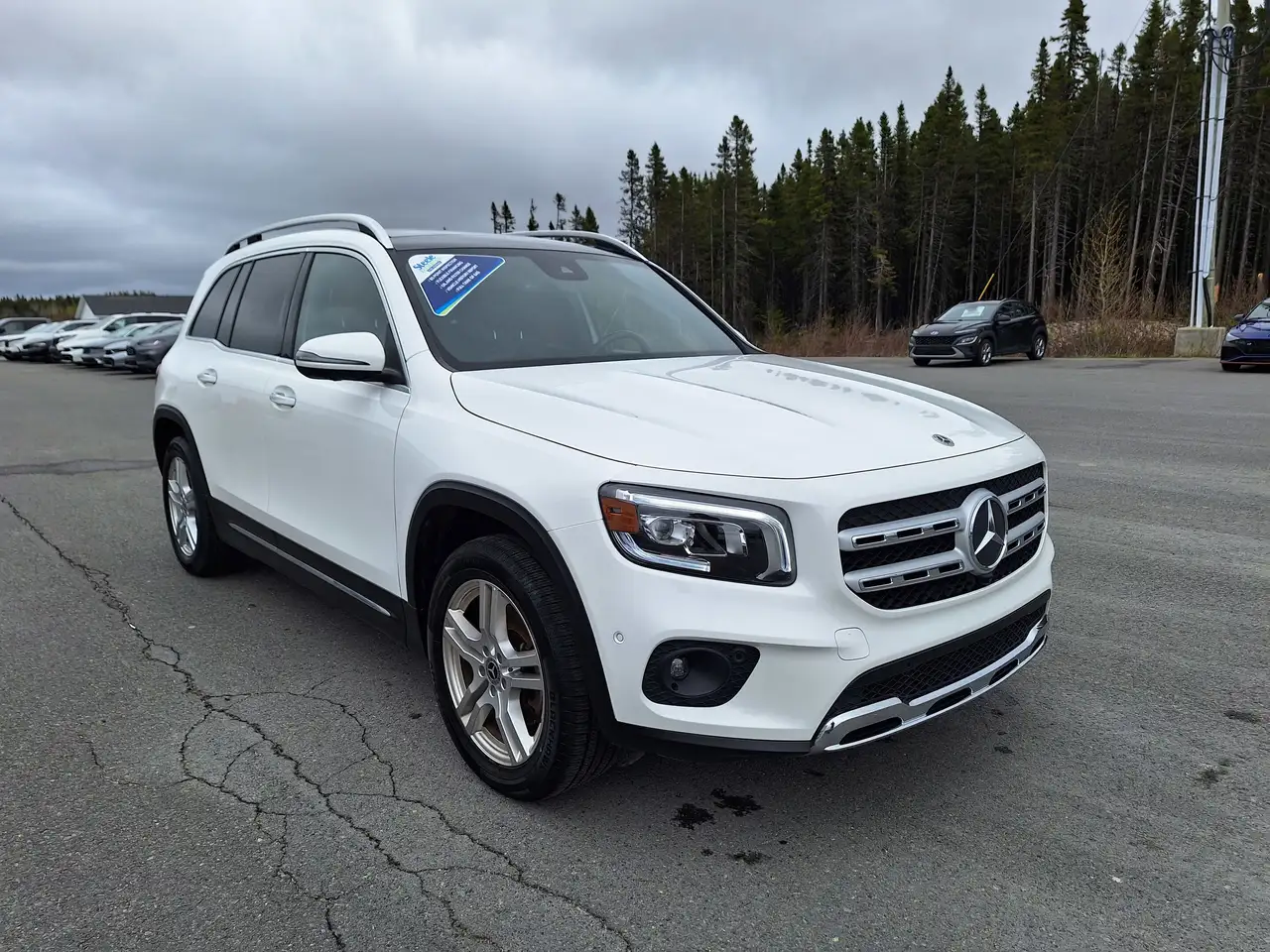 Mercedes-Benz GLB снимка Mercedes-Benz GLB