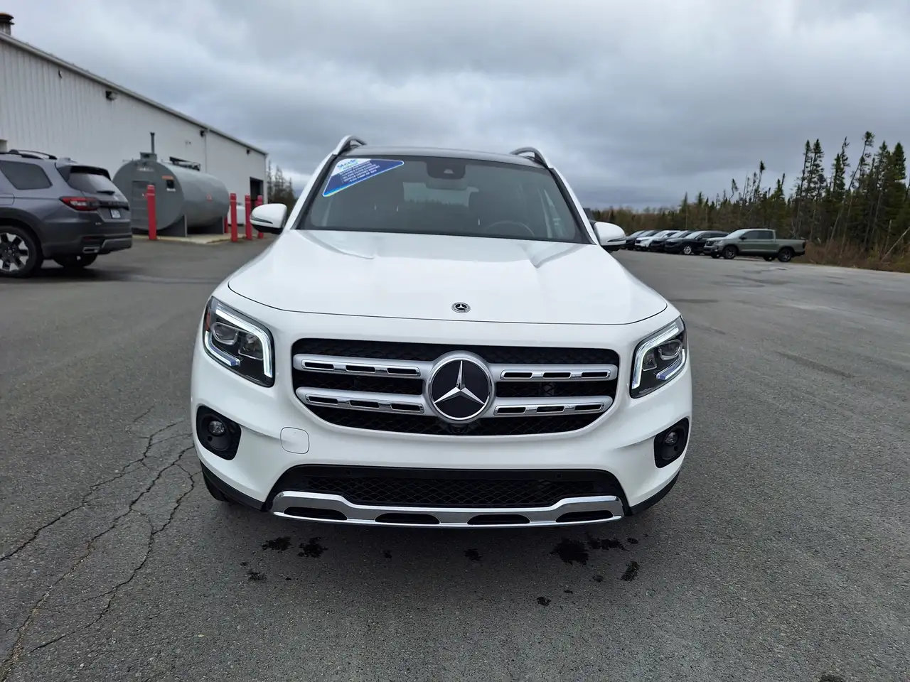 Mercedes-Benz GLB снимка Mercedes-Benz GLB