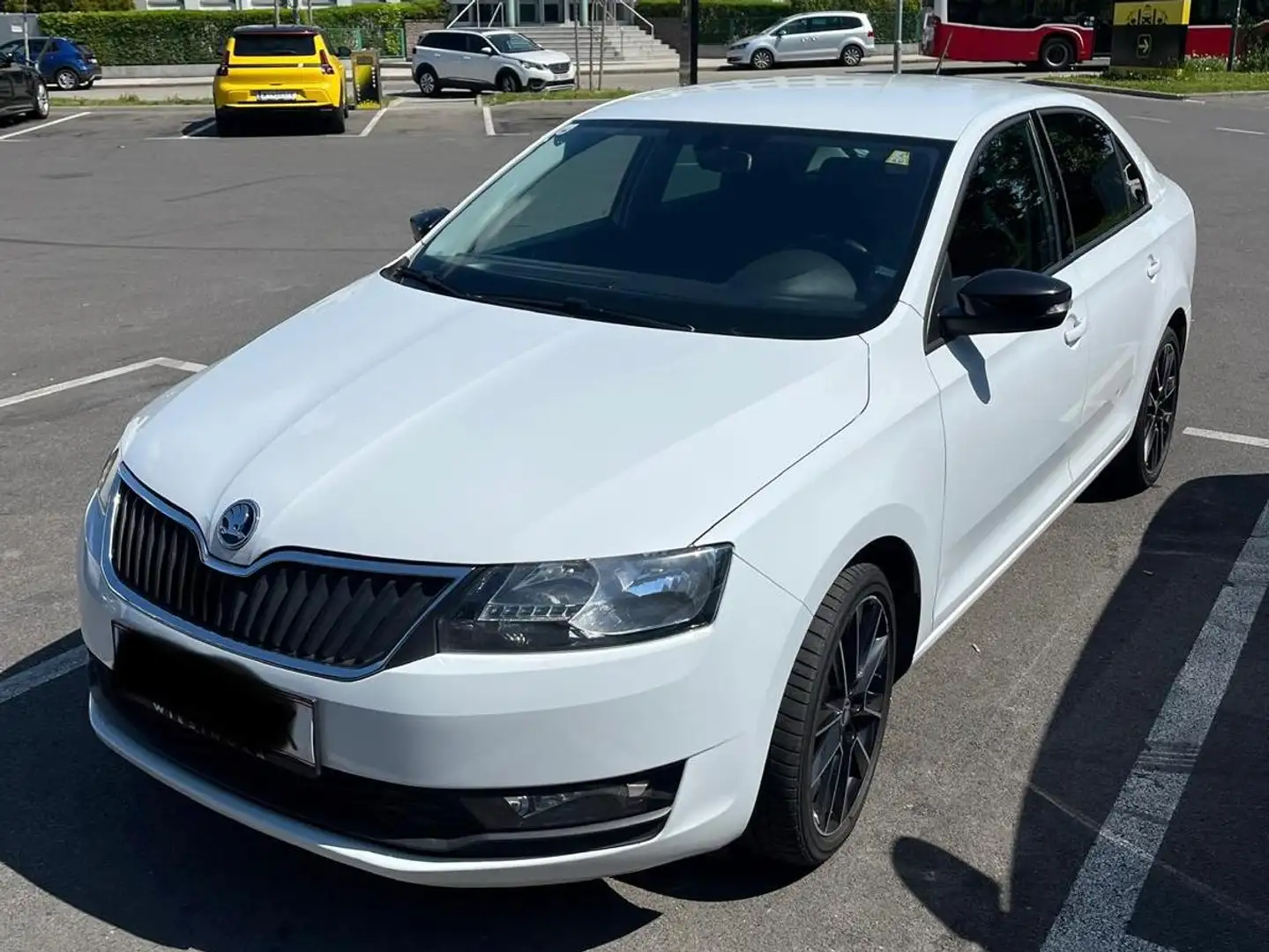 Skoda Rapid/Spaceback Rapid 1,0 TSI Sport Weiß - 2
