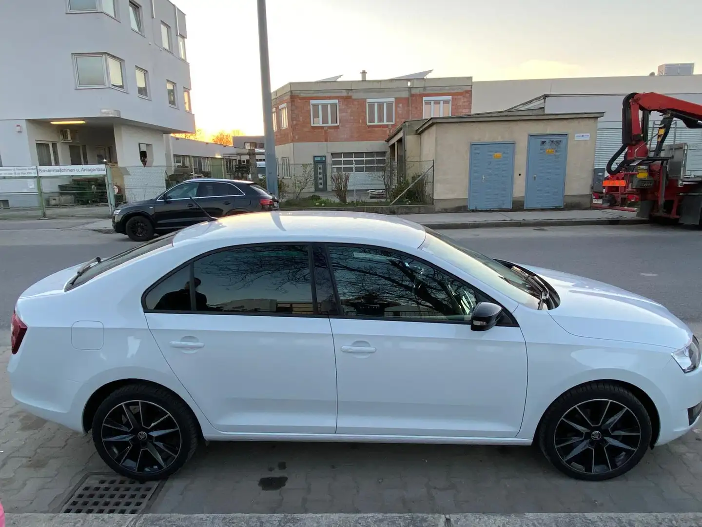 Skoda Rapid/Spaceback Rapid 1,0 TSI Sport Weiß - 1