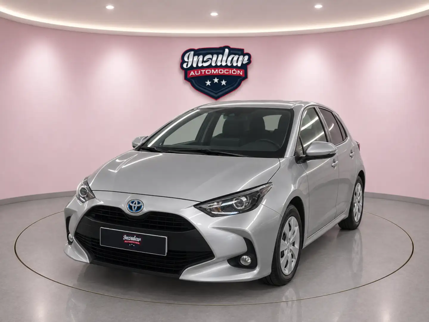 Toyota Yaris 120H 1.5 Business Plus Gris - 1