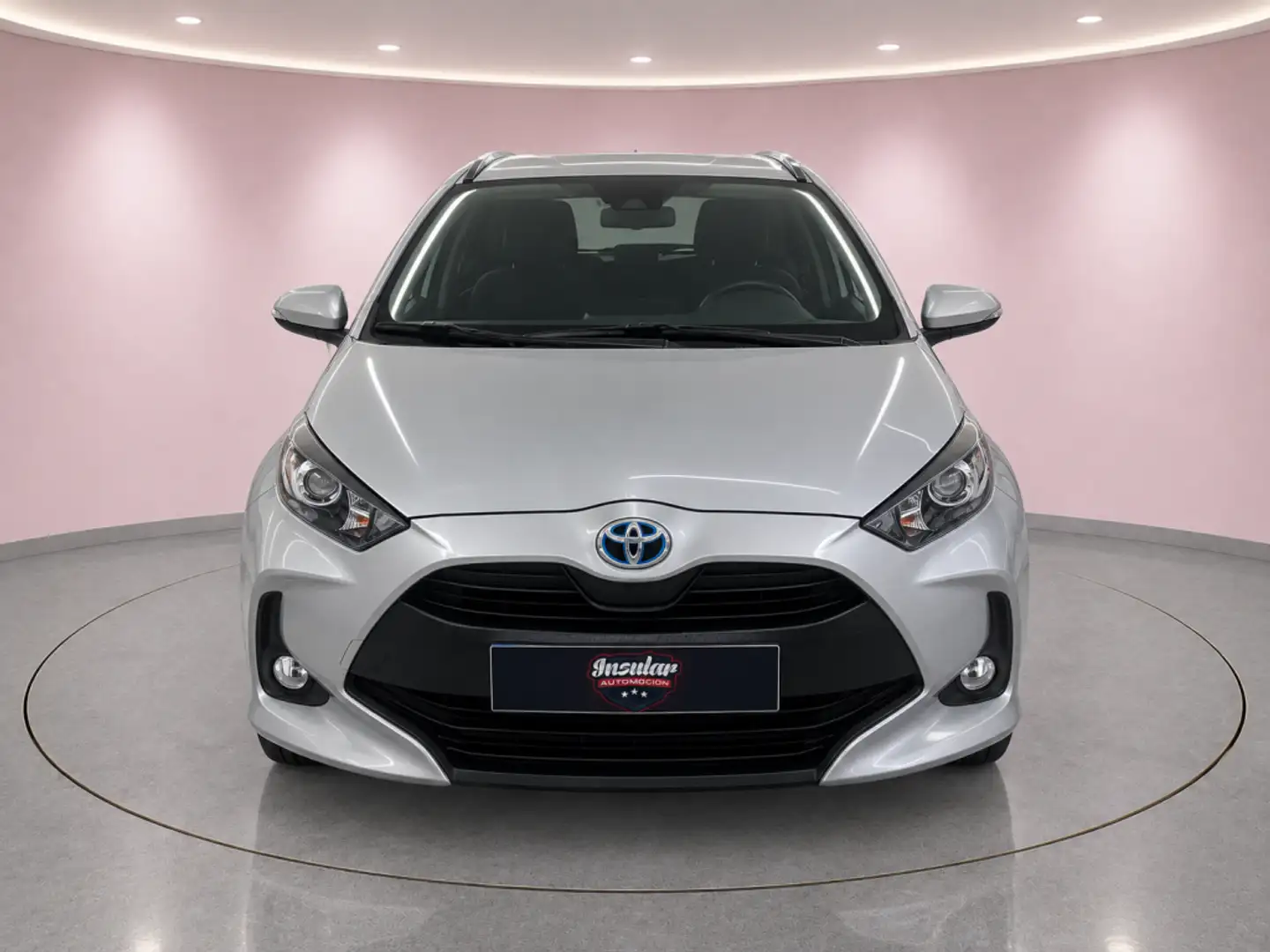 Toyota Yaris 120H 1.5 Business Plus Gris - 2