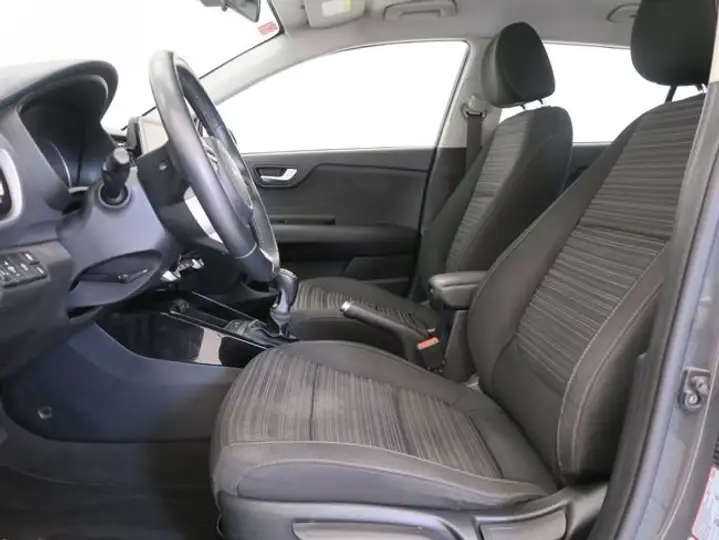 Kia Stonic 1.0 T-GDi MHEV iMT Drive (2021) 2022, foto 9