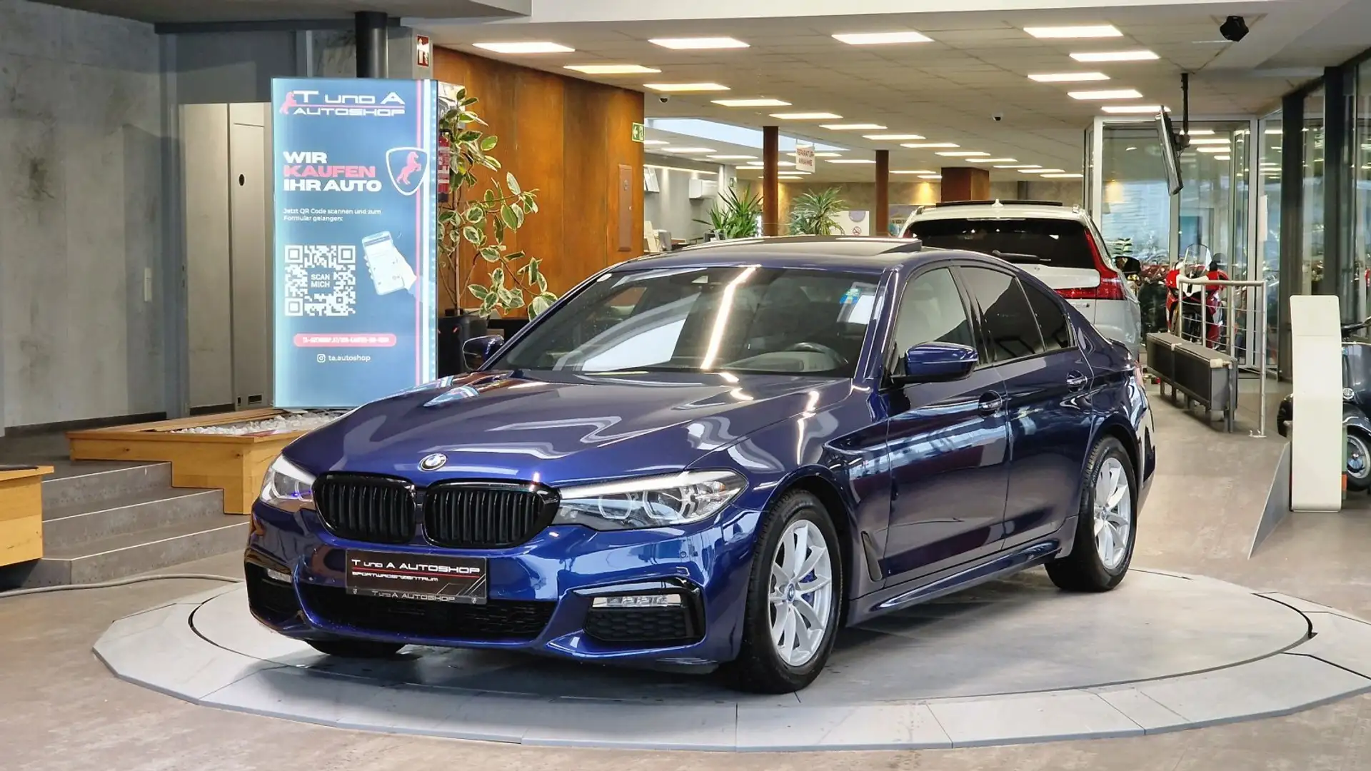 BMW 530 d xDrive M-Paket Aut. *Head-up*Schiebedach*Sitzbel Blau - 1
