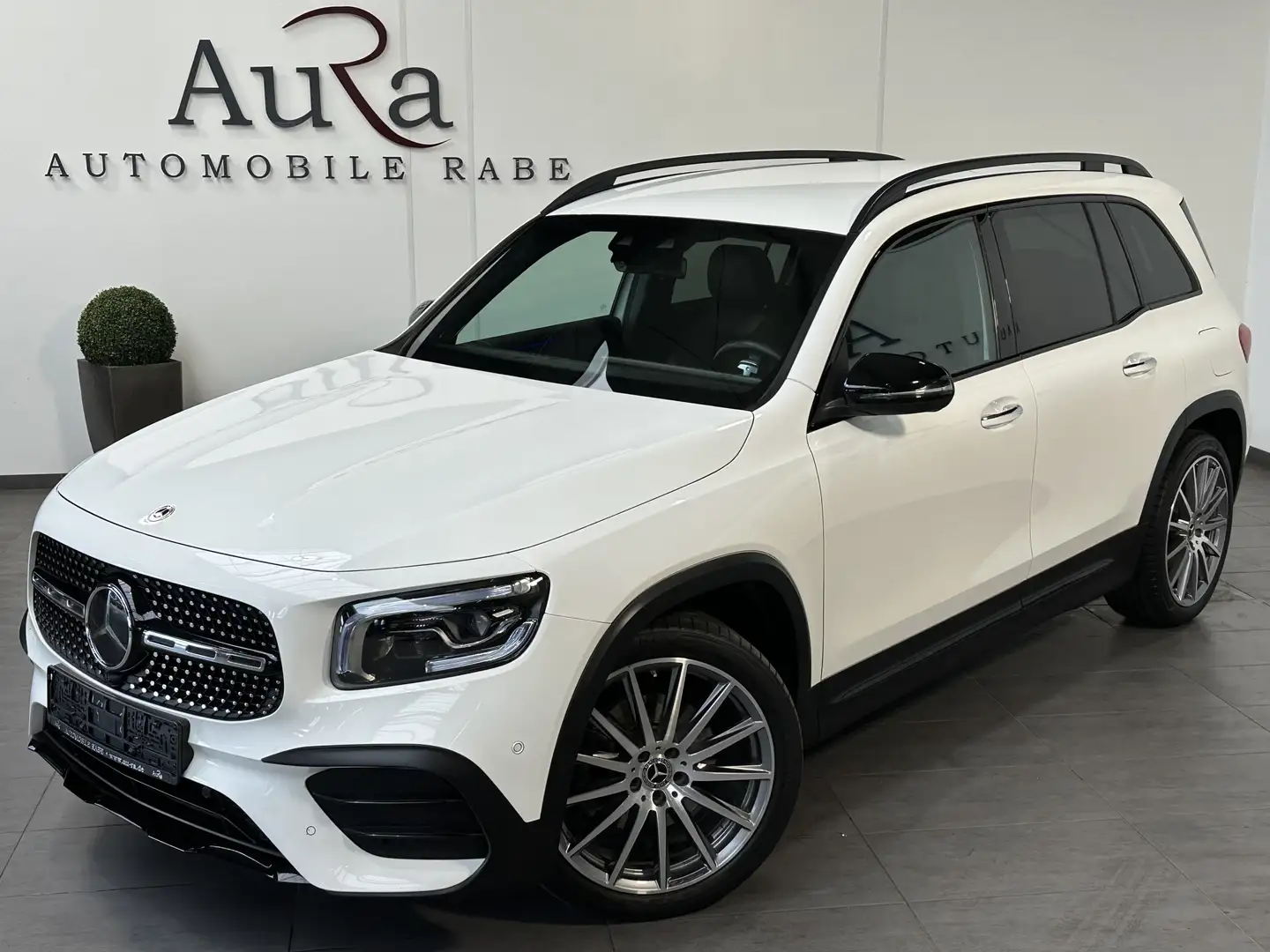 Mercedes-Benz GLB 220 4Matic AMG-Line NAV+LED+20ZO+BURMESTER Blanc - 1