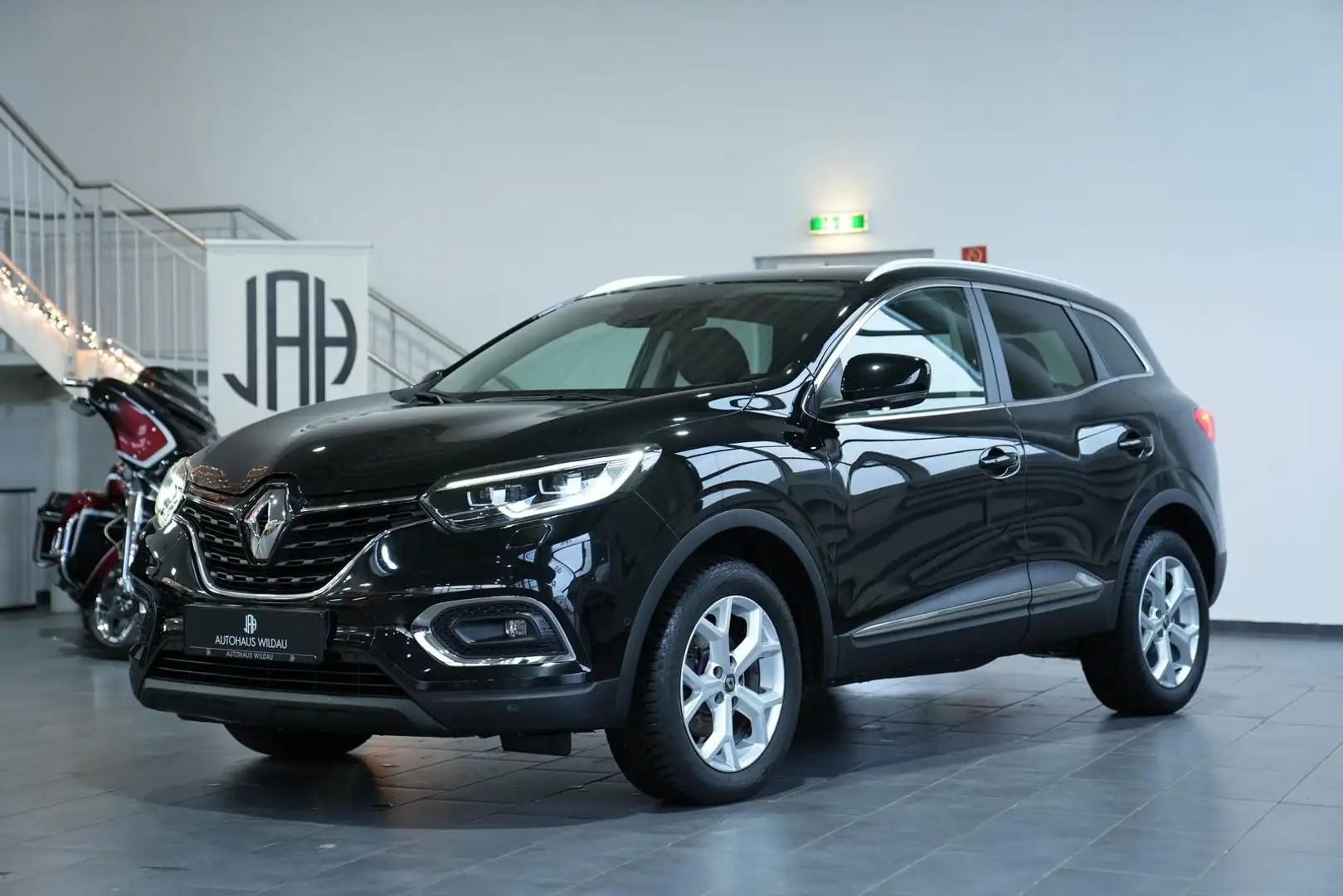 Renault Kadjar Business Edition *AUT*NAV*KEYLEES*LED* Zwart - 2