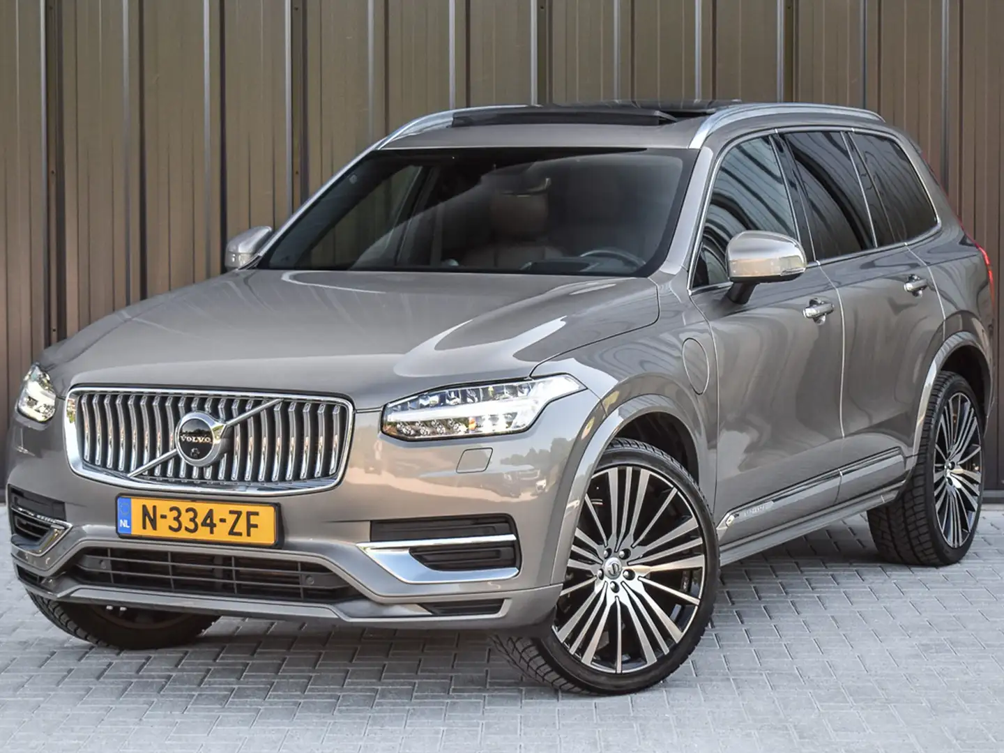 Volvo XC90 2.0 T8 RECHARGE AWD INSCRIPTION EXCLUSIVE | 7-ZITS Grijs - 2