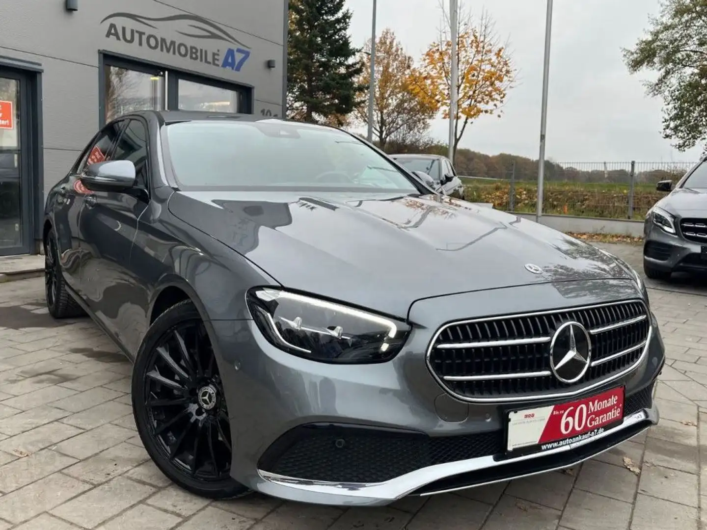 Mercedes-Benz E 200 9G-TRONIC Avantgarde *Scheckheftgepflegt* Gri - 1