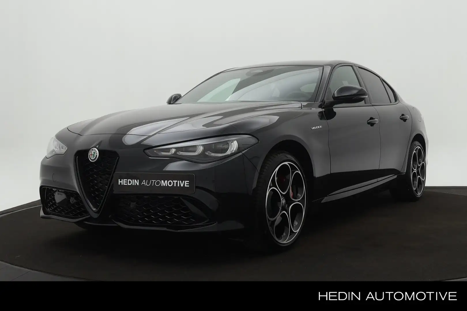 Alfa Romeo Giulia 2.0 T 280pk AWD Veloce | Harman Kardon Sound Pack Zwart - 1