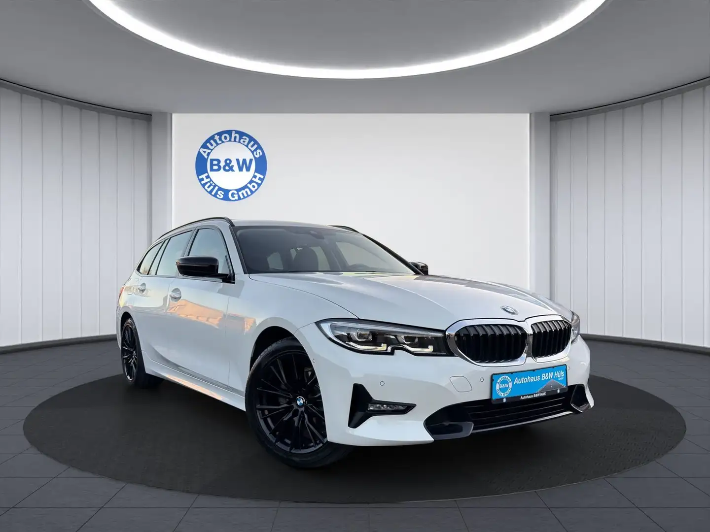 BMW 318 d Sport Line*HuD*LED*LIVE*SHZ* Weiß - 1