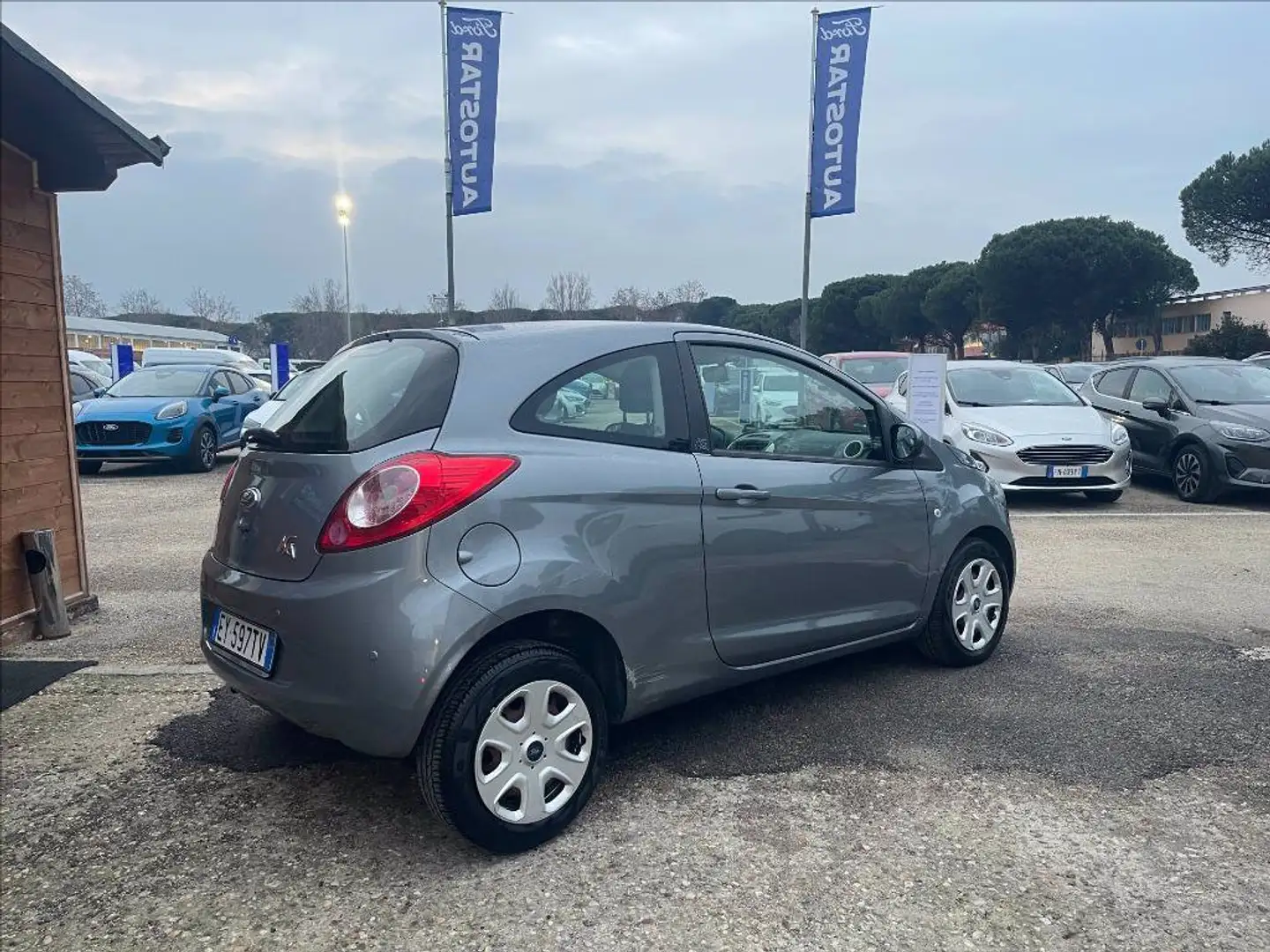 Ford Ka/Ka+ Ka 1.2 + 67cv Gpl Gris - 2