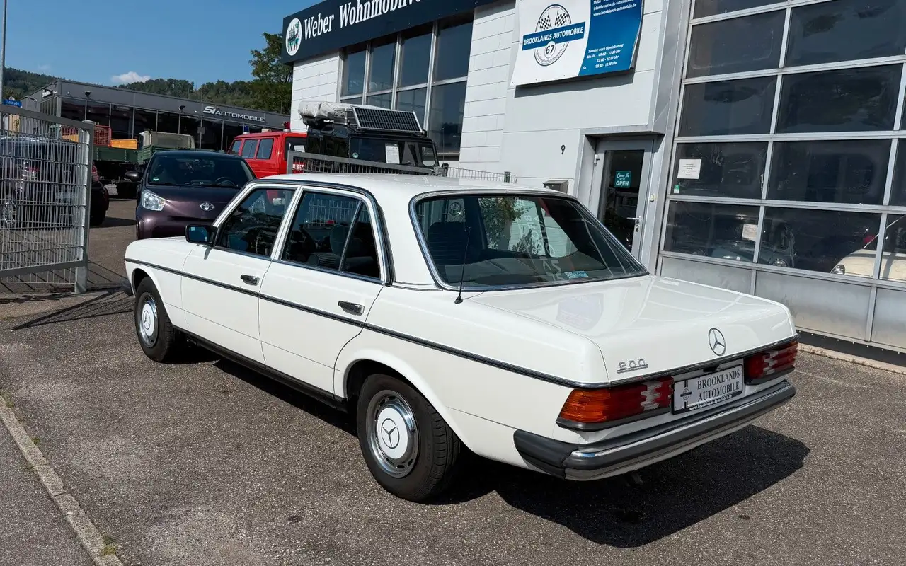 Mercedes-Benz 200 Automatik, Kultwagen in Bestform, H-Zul., foto 7