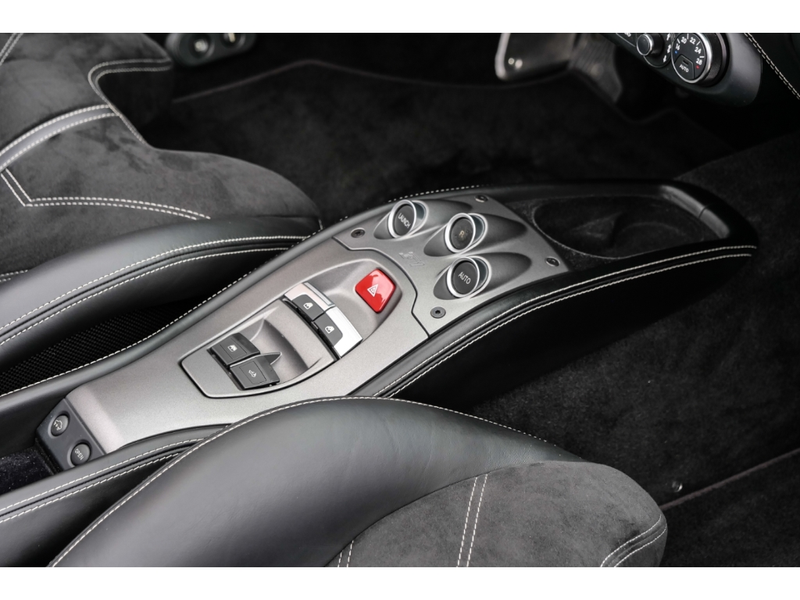 Ferrari 458 Spider *Racingseats*Liftsystem*Tempomat*Alcantara* — photo 25