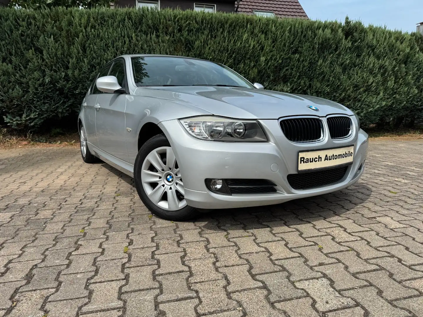 BMW 318 Baureihe 3 Lim. 318i,Klima,Multifunk Lenkrad Silber - 1