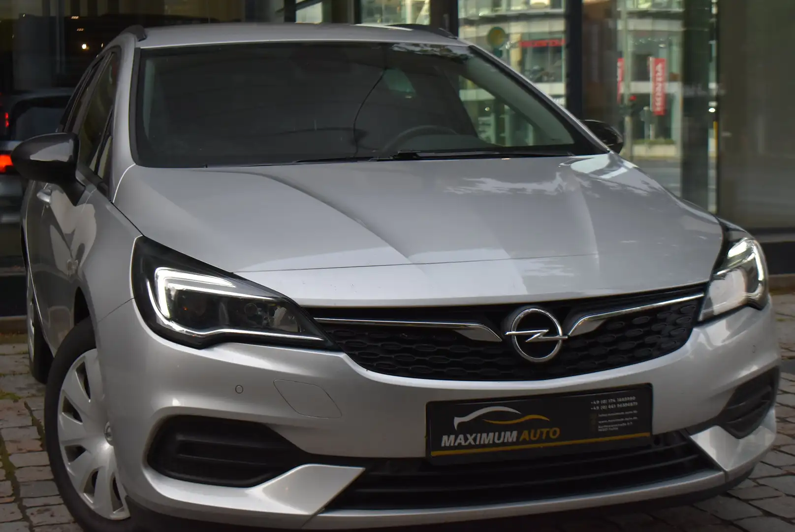 Opel Astra Edition Start/Stop Grijs - 1