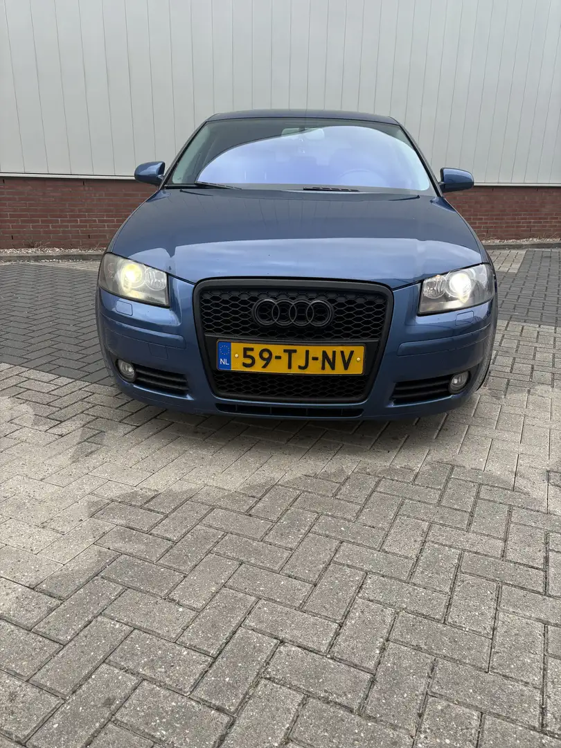Audi A3 2.0 TFSI Quattro Sportback Blauw - 2