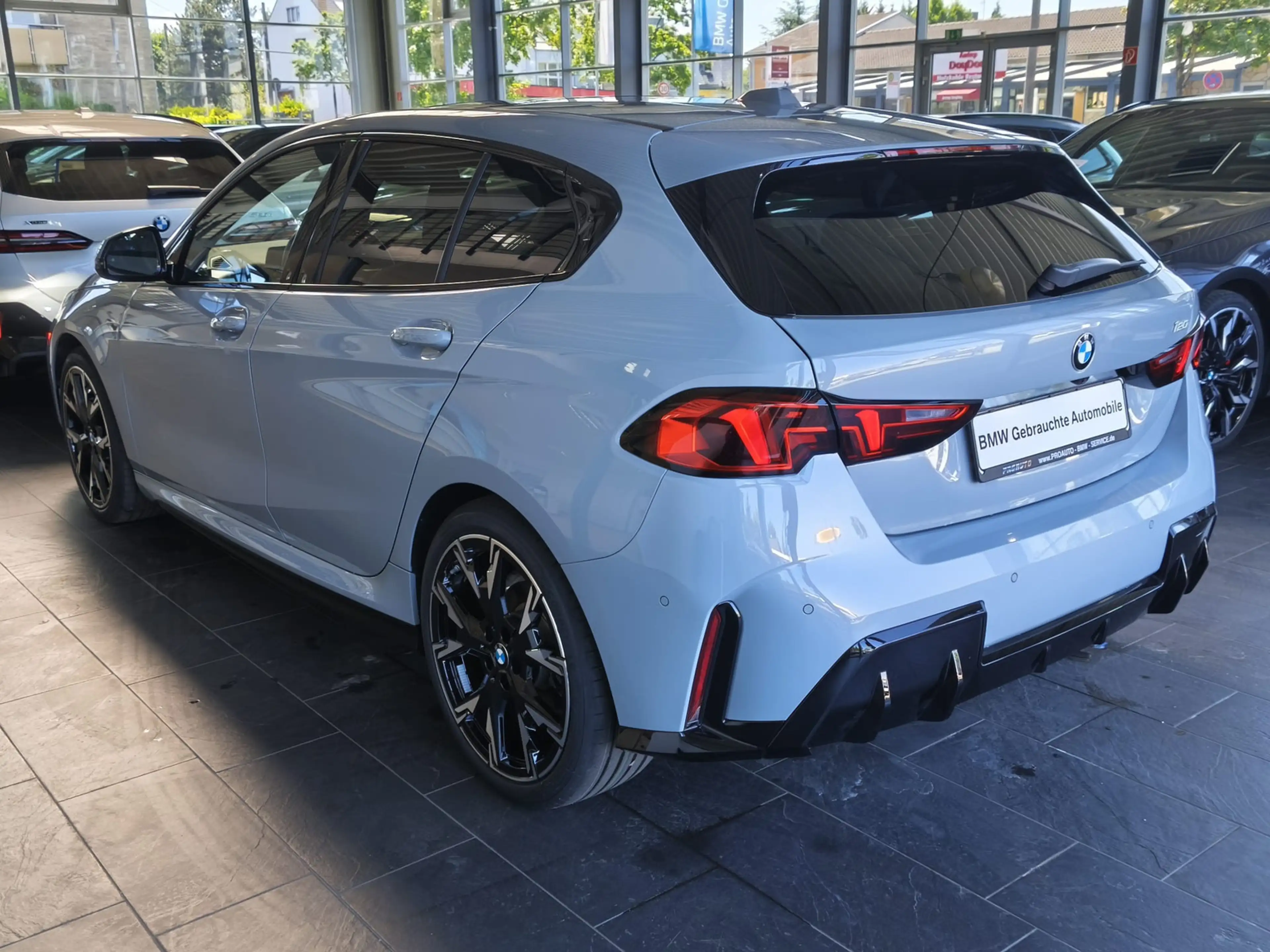 BMW 120 i M Sport PANO/Dr.As+/19"/ACC — photo 4