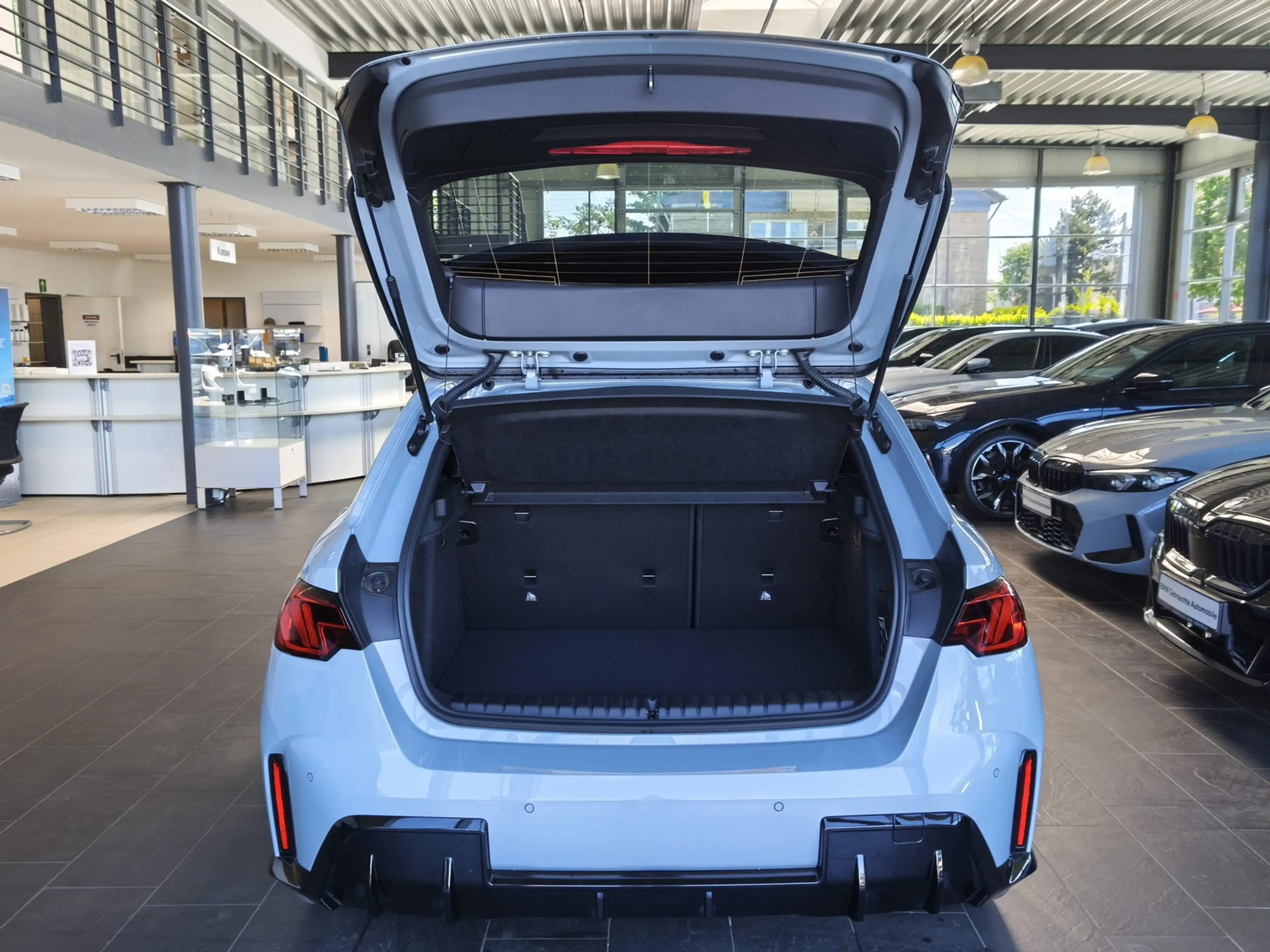 BMW 120 i M Sport PANO/Dr.As+/19"/ACC — photo 6