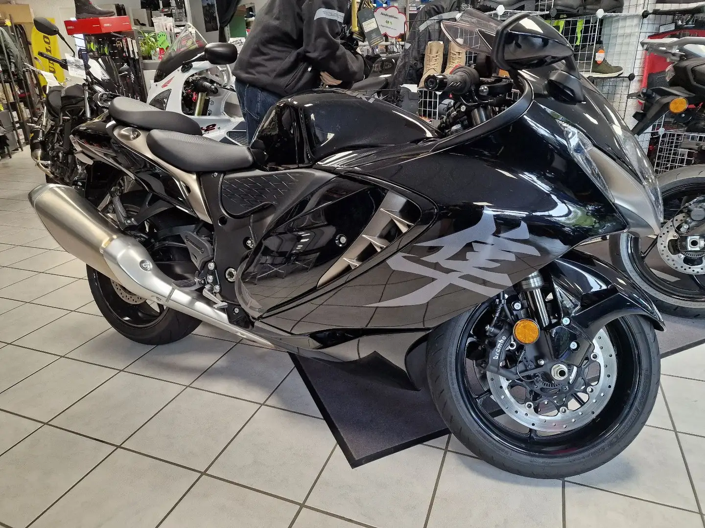 Suzuki GSX 1300 R  Hayabusa Negro - 1