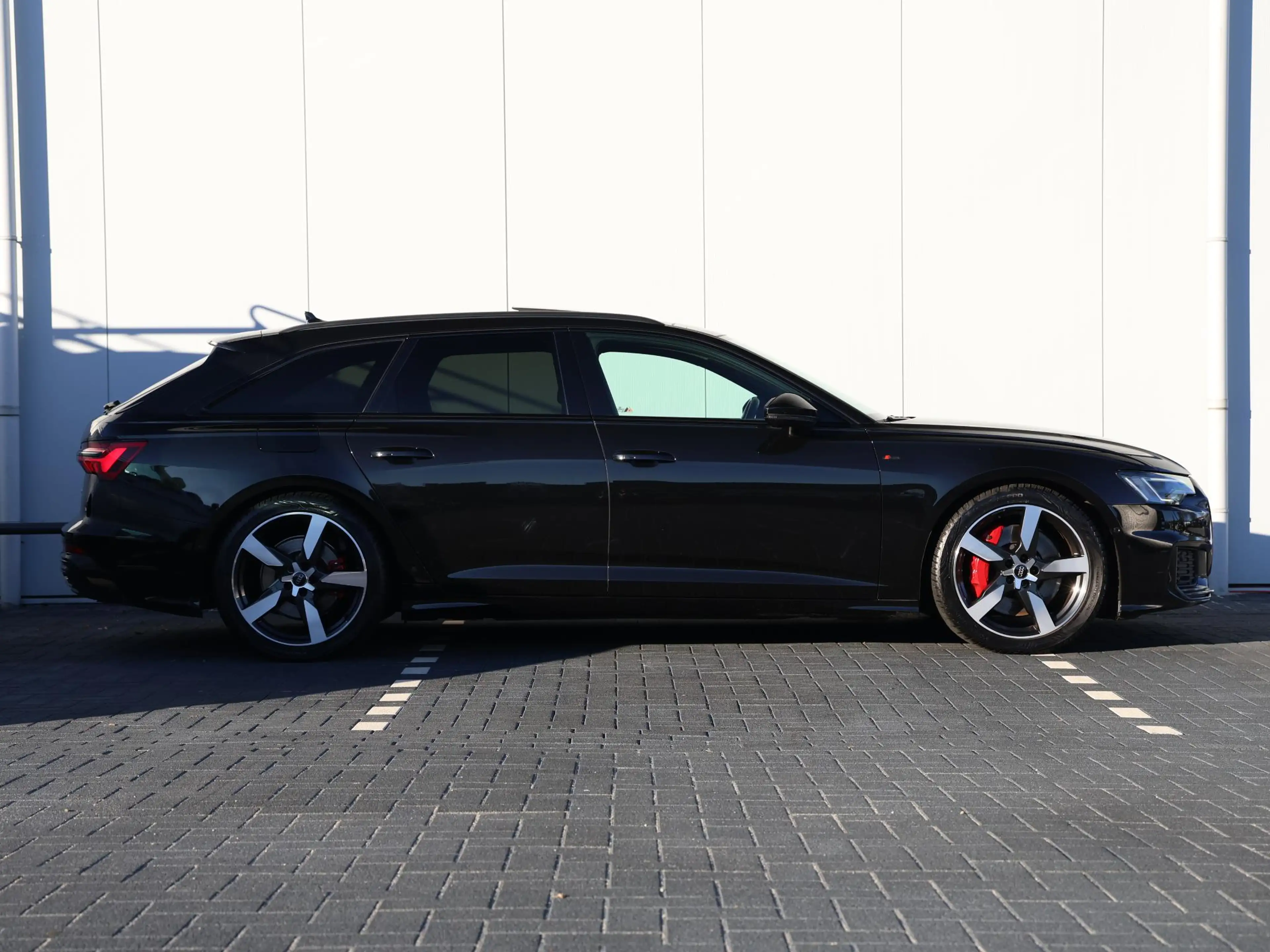 Audi A6 Avant 55 TFSI e quattro Competition | Matrix led | — photo 2