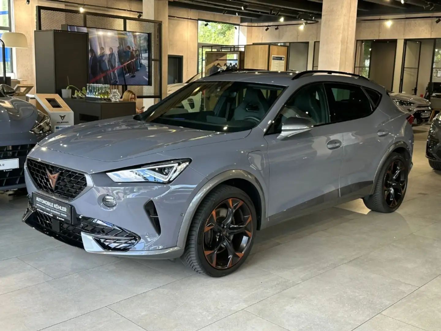 CUPRA Formentor VZ e-HYBRID 1.4 EU6d AD Navi Digitales Cockpit Mem Grigio - 2