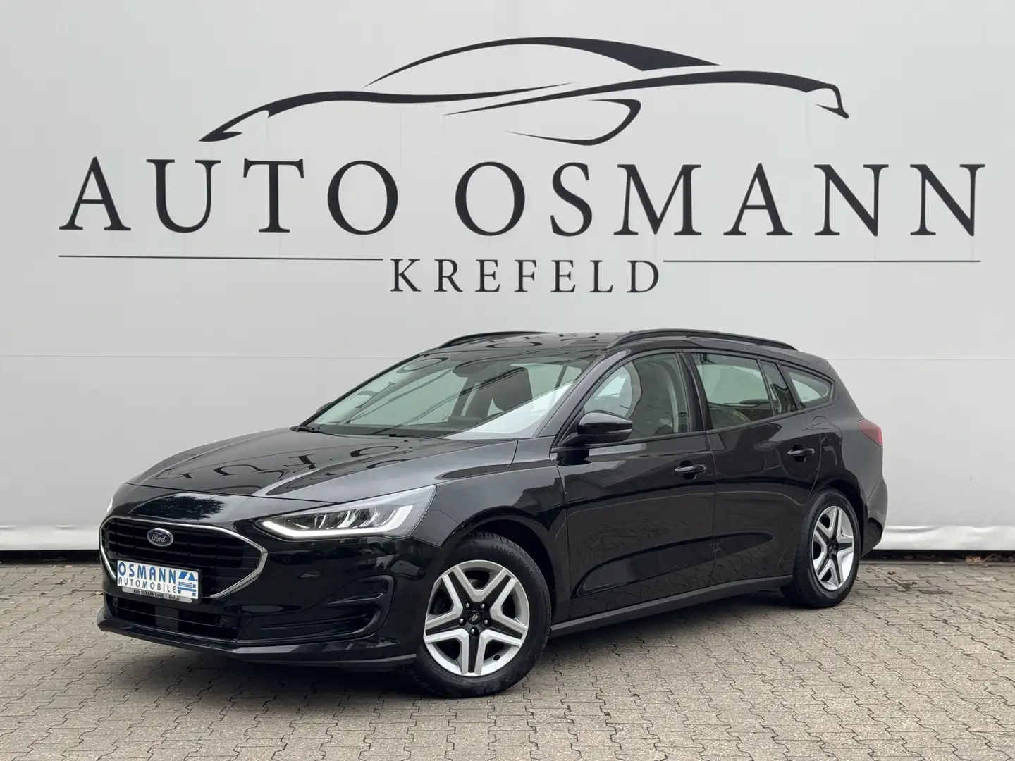 Ford Focus Turnier 1.5 EcoBlue S&S TITANIUM STYLE Schwarz - 1