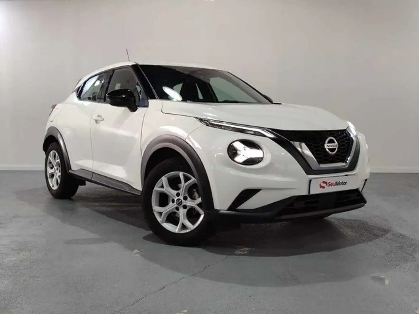 Nissan Juke 1.0 DIG-T N-Connecta 4x2 DCT 7 117 Blanco - 1