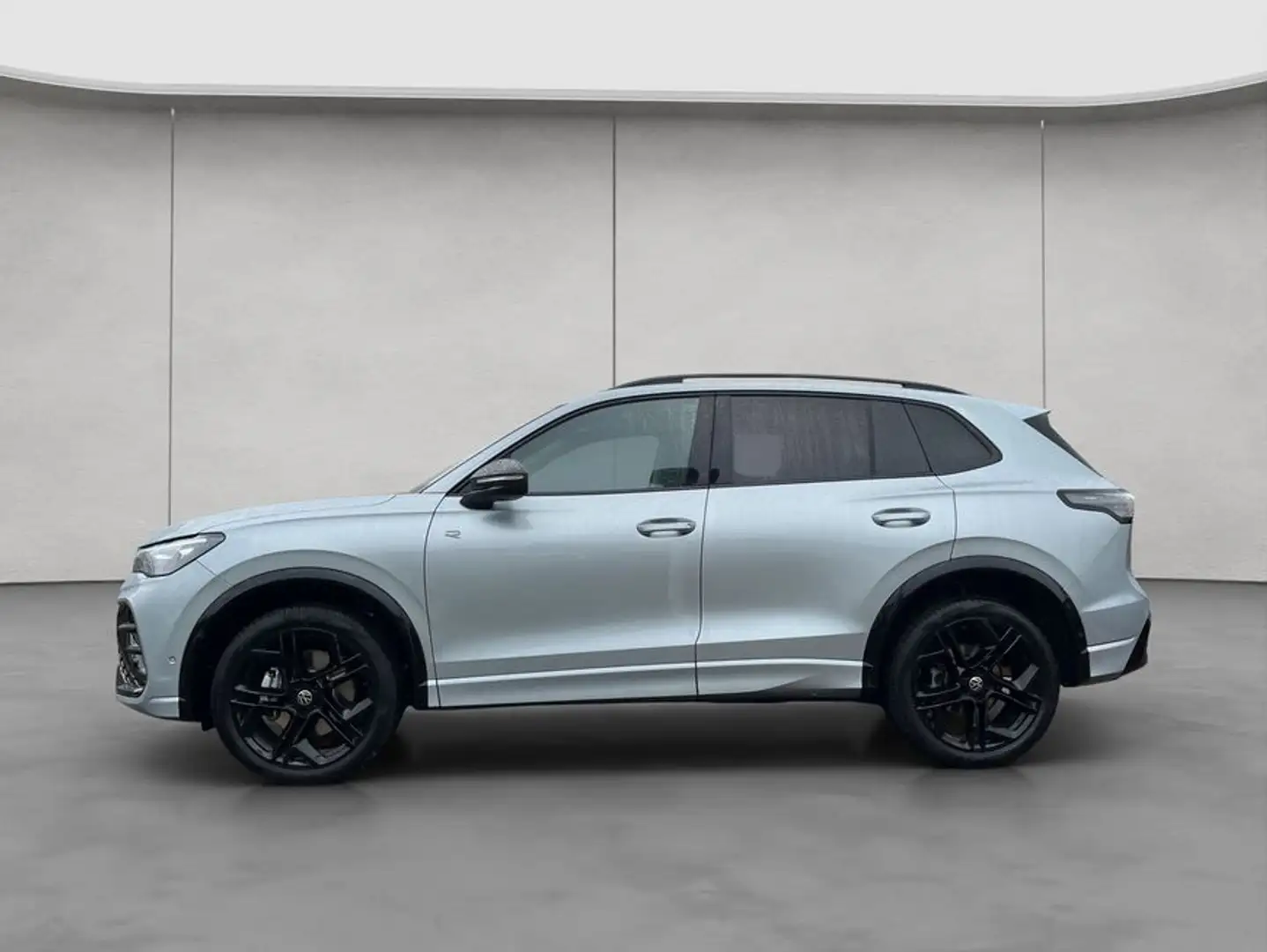 Volkswagen Tiguan R-Line 2,0 l TDI SCR 4MOTION 142 kW (193 Silber - 2