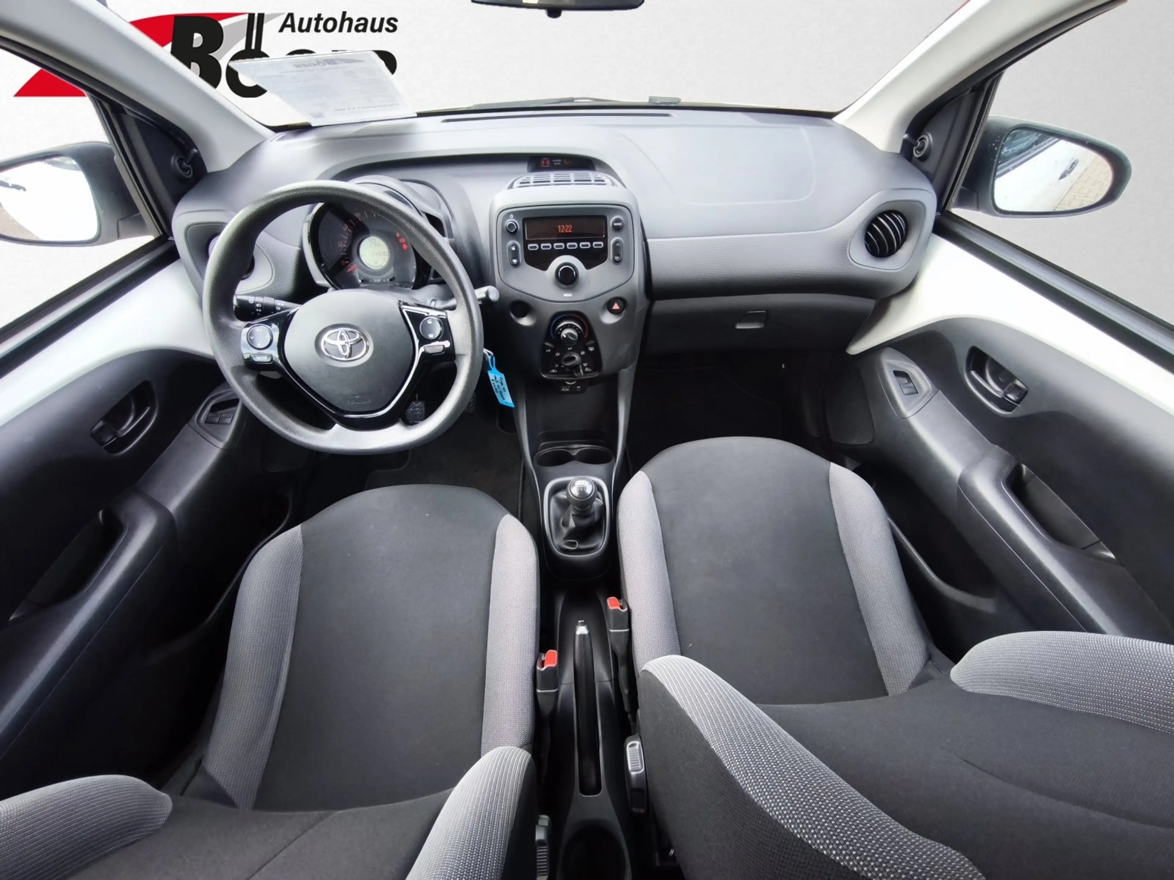 Toyota Aygo x 1,0 *GJR KLIMA* — photo 12