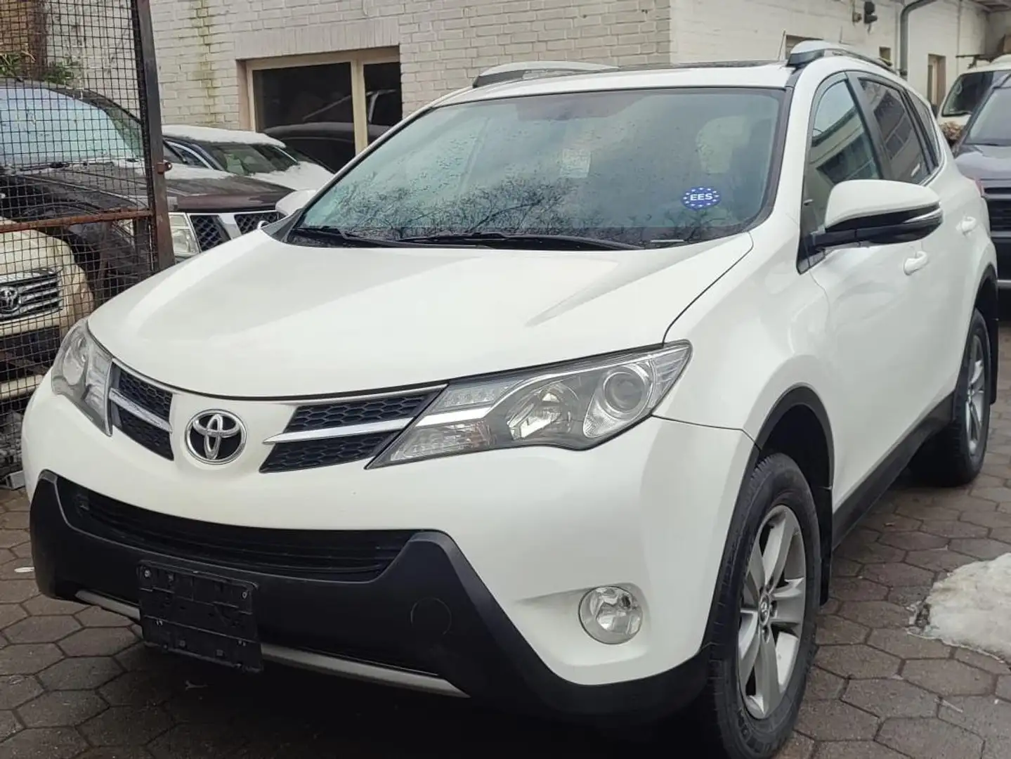 Toyota RAV 4 Toyota RAV4 Bensin 2,5 Liter Automatic Weiß - 2