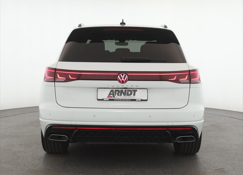 Volkswagen Touareg 3.0 TDI 4M R-Line Leder Pano DCC 22" AHK — photo 3
