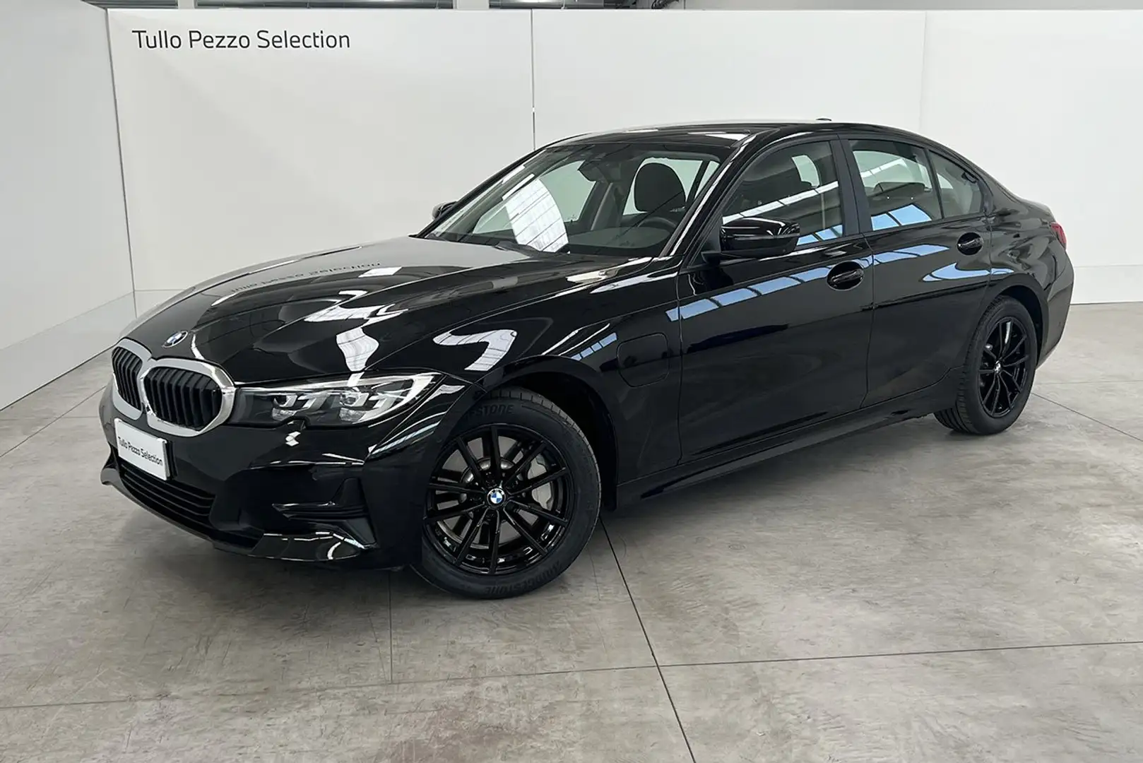 BMW 330 330e aut. Nero - 1