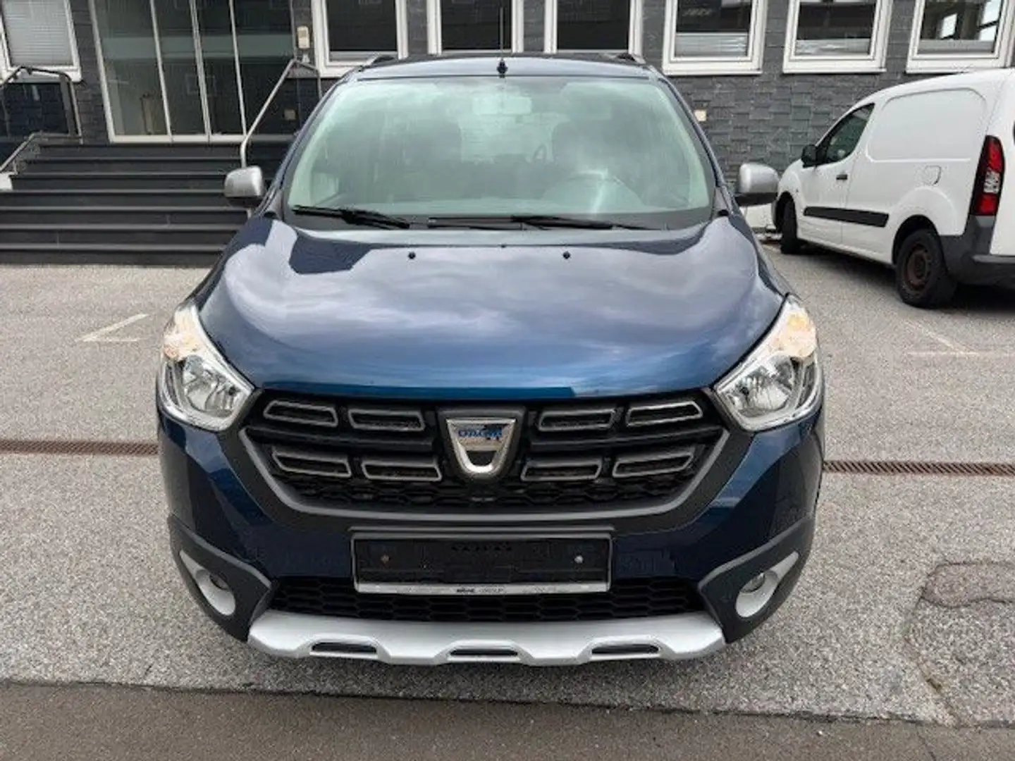 Dacia Lodgy Stepway Blau - 2