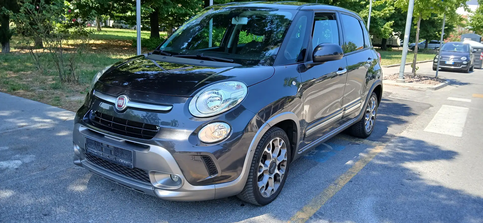 Fiat 500L Trekking 1.6 diesel navi clima cerchi in lega17 Grigio - 1