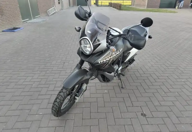 Honda XL 750 Transalp - foto 3