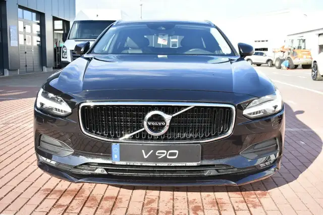 Volvo V90 view 7